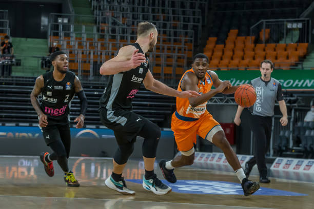 以极低的价 以极低的价